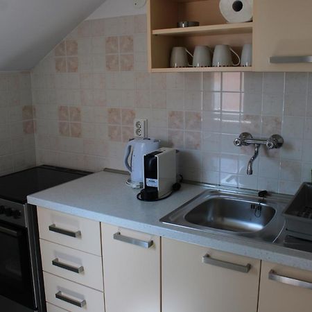 Apartments & Rooms Anita Хвар Екстер'єр фото