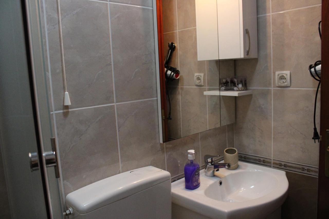 Apartments & Rooms Anita Хвар Екстер'єр фото